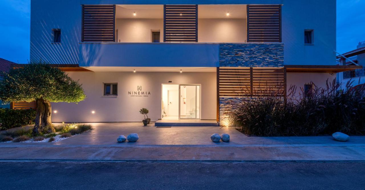 Ninemia Luxury Residence เปร์ดีกา ภายนอก รูปภาพ